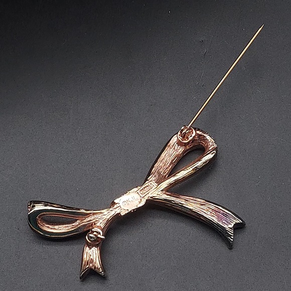 Kenneth Jay Lane Pink Rhinestone Brooch Vintage QVC Signed KJL Costume Jewelry - Picture 5 of 10